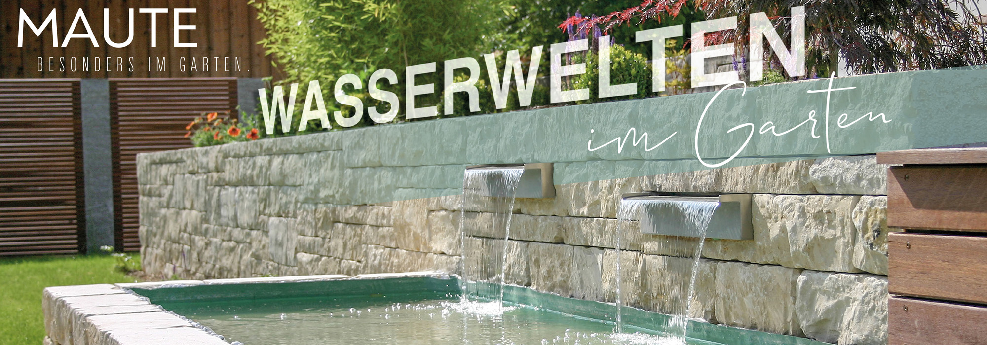 Wasserspiel auf Steinmauer in modernem Garten.