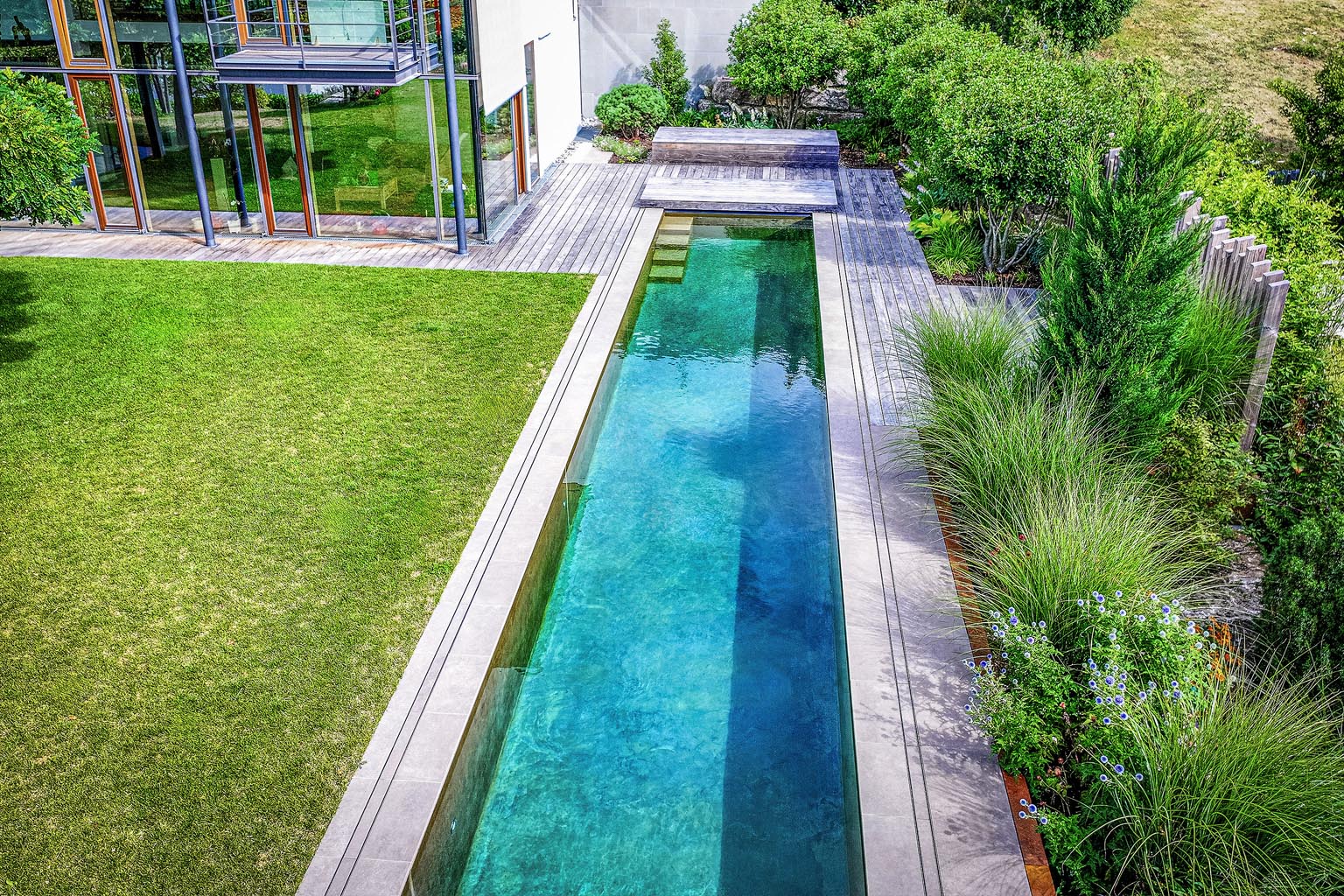 Space Speaker Studio